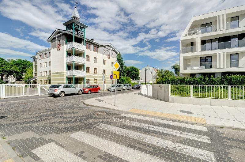 Dom & House - Apartments Karlikowska ソポト エクステリア 写真